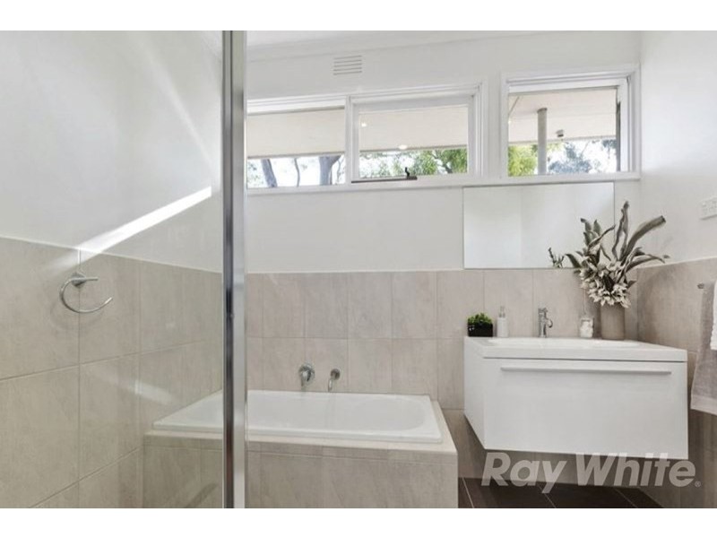 1/24 Highclere Avenue, Mount Waverley VIC 3149