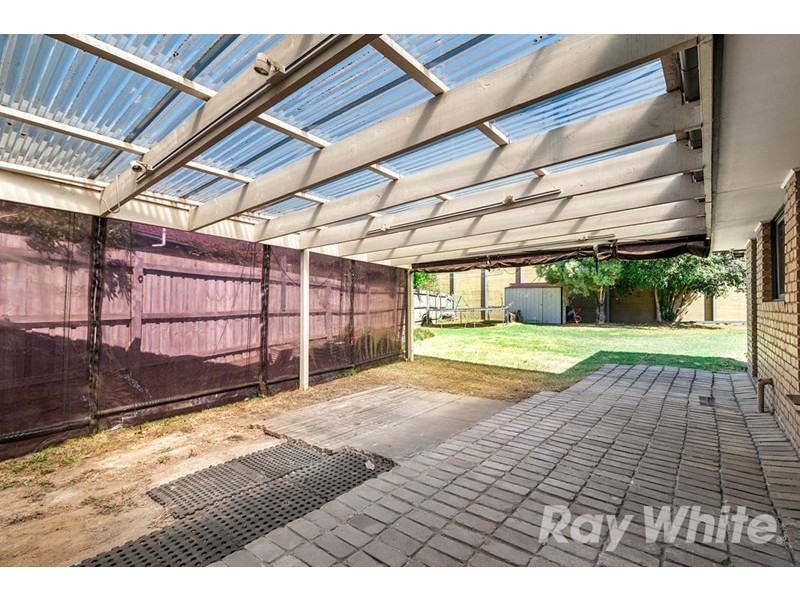 195 Brandon Park Drive, Wheelers Hill VIC 3150