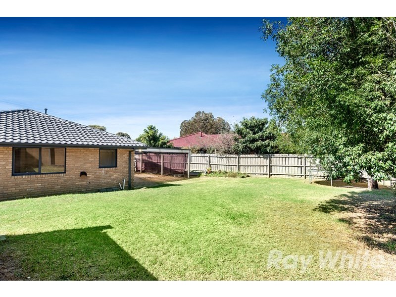 195 Brandon Park Drive, Wheelers Hill VIC 3150