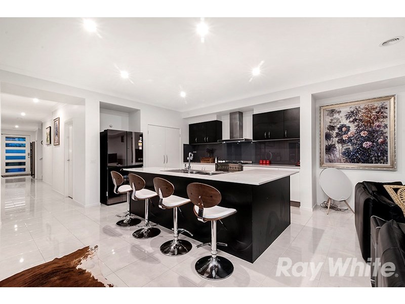 7 Silvercrest Court, Keysborough VIC 3173