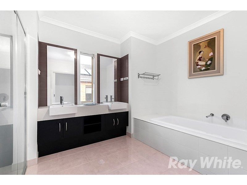 7 Silvercrest Court, Keysborough VIC 3173