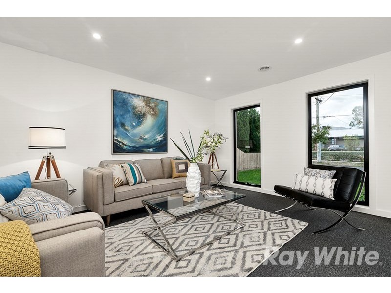 8 Sunrise Drive, Mulgrave VIC 3170