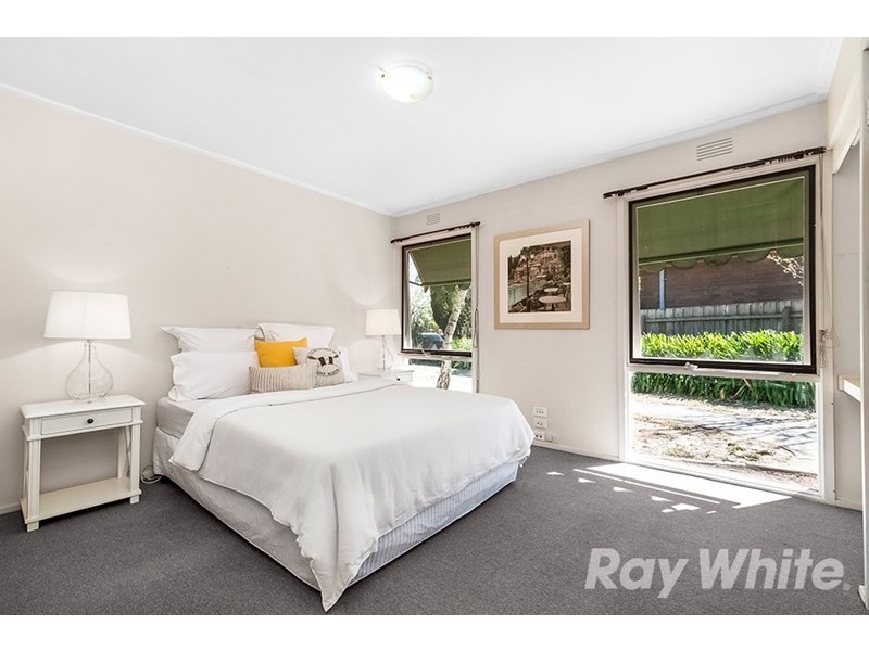 5 Agnes Court, Glen Waverley VIC 3150