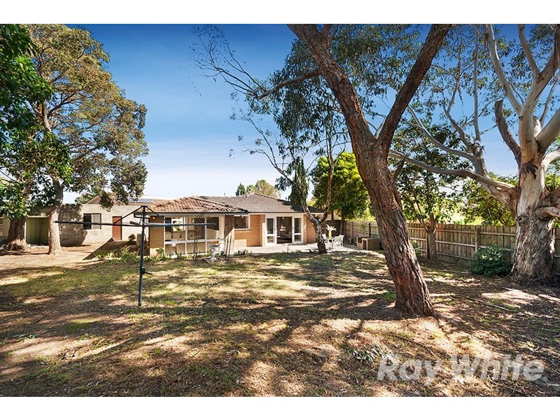 5 Agnes Court, Glen Waverley VIC 3150