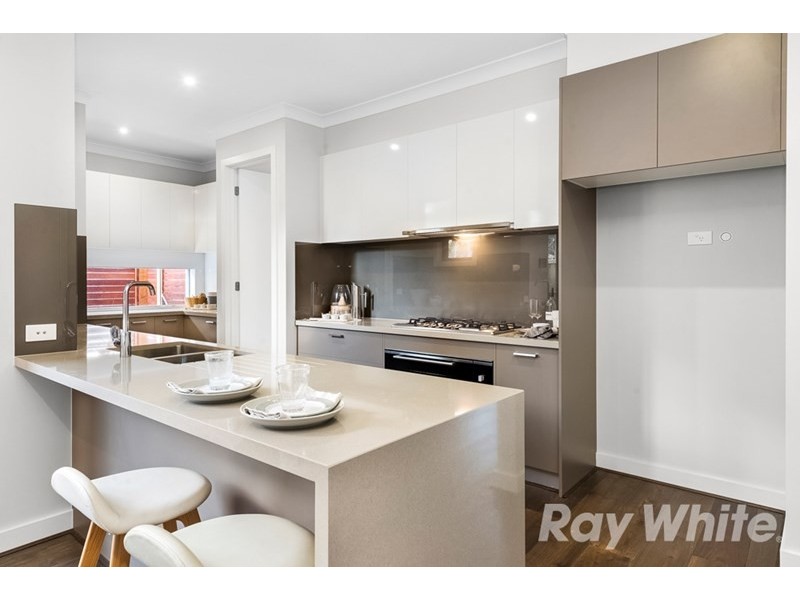 1 Arianne Road, Glen Waverley VIC 3150