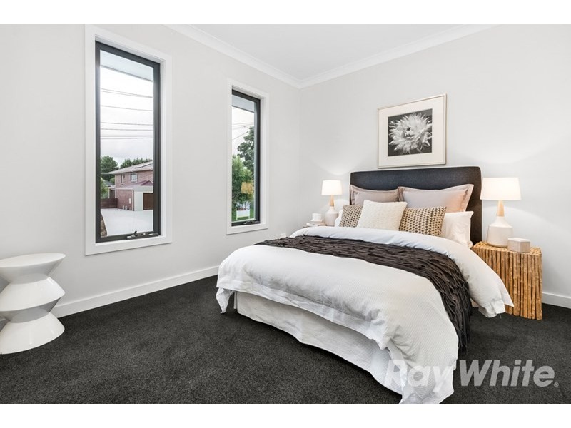 1 Arianne Road, Glen Waverley VIC 3150