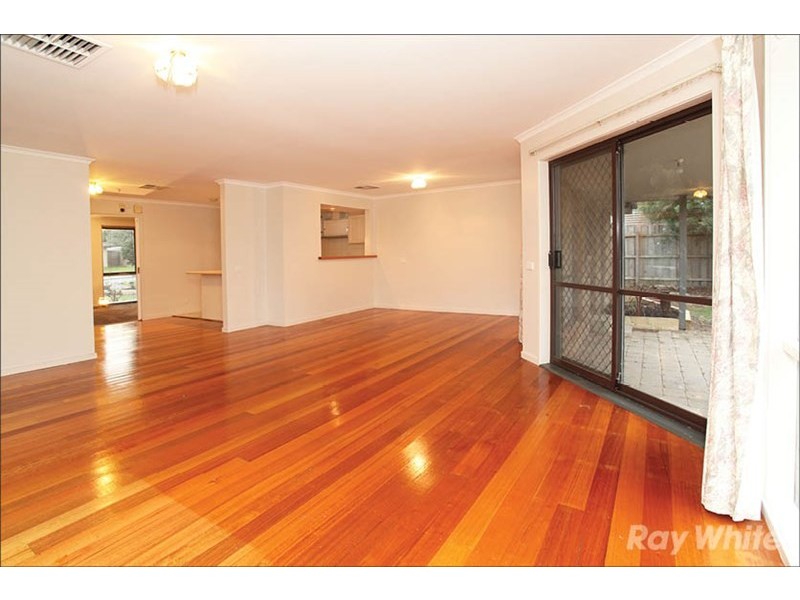 9 Taunton Crescent, Scoresby VIC 3179