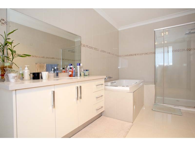 15 Clifford Street, Glen Waverley VIC 3150