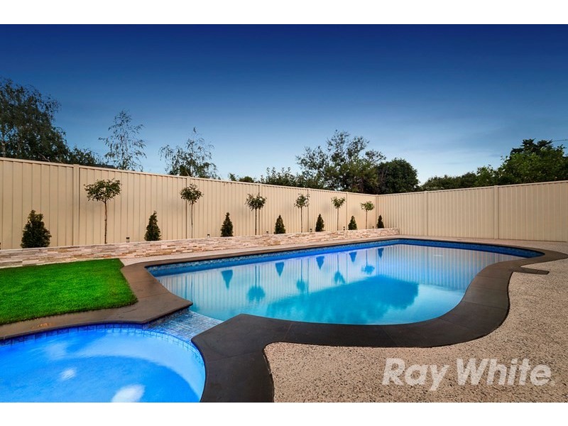 21 Warrington Avenue, Vermont South VIC 3133