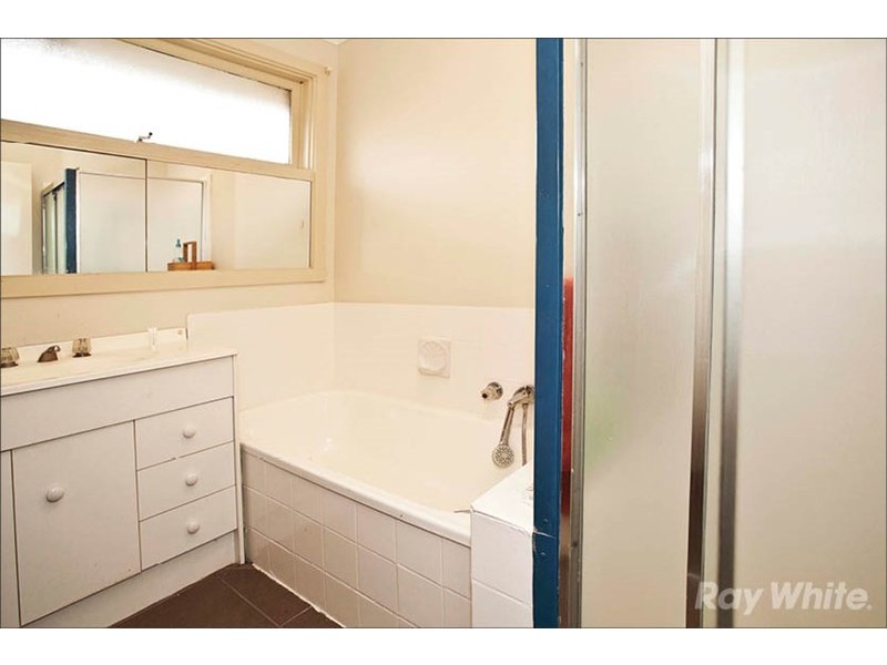 2 Jacksons Road, Noble Park North VIC 3174