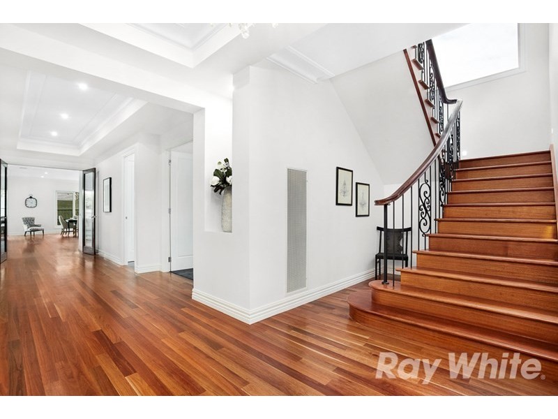 21 Avondale Grove, Mount Waverley VIC 3149