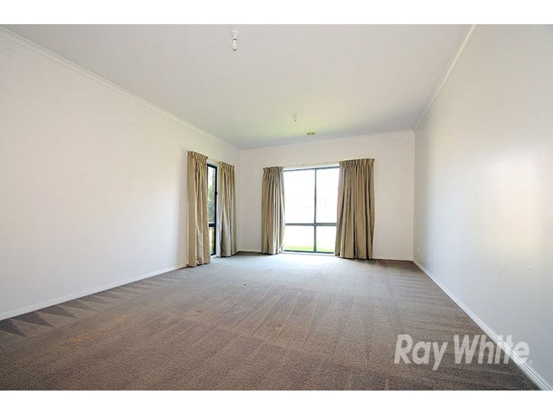 30 Golden Grove Drive, Narre Warren South VIC 3805