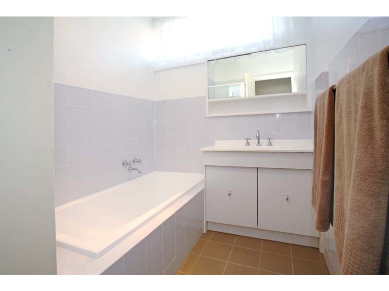1/38 Fraser Street, Glen Waverley VIC 3150