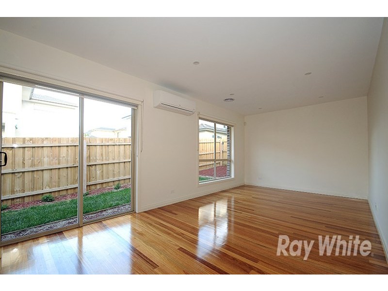 3/7 Elizabeth Street, Oakleigh East VIC 3166