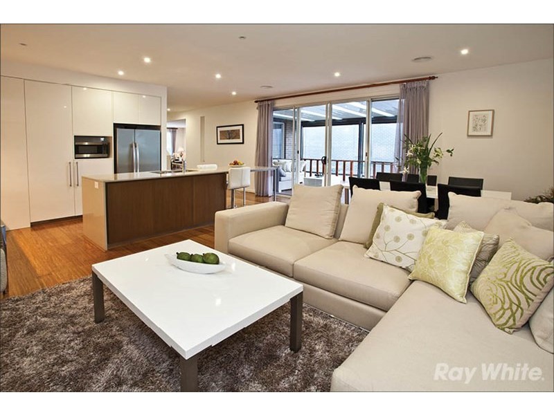 22 Anfield Crescent, Mulgrave VIC 3170