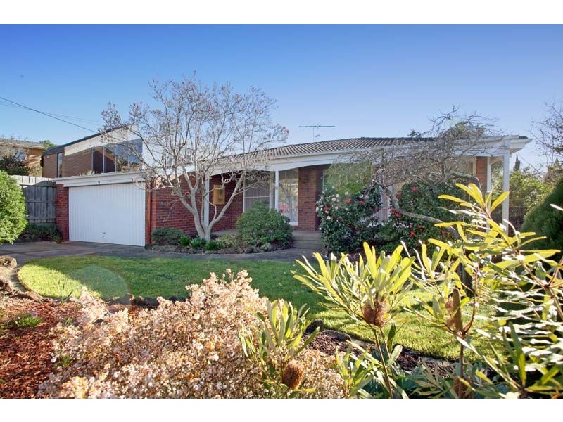 9 Brazilia Drive, Glen Waverley VIC 3150