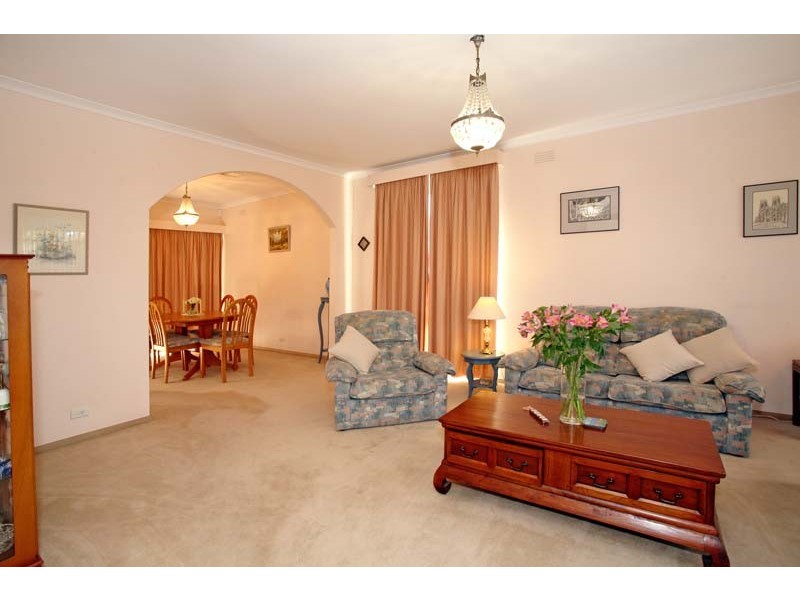 9 Brazilia Drive, Glen Waverley VIC 3150