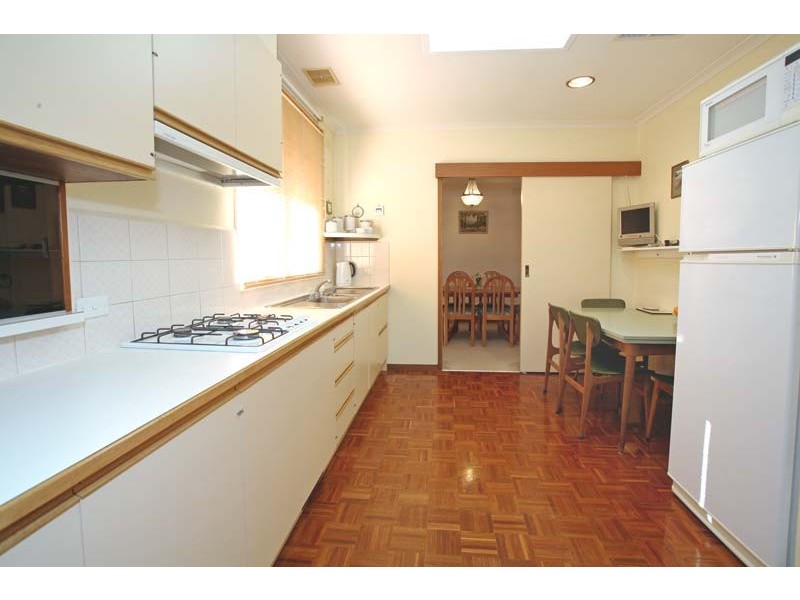 9 Brazilia Drive, Glen Waverley VIC 3150