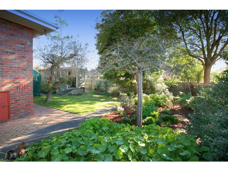 9 Brazilia Drive, Glen Waverley VIC 3150