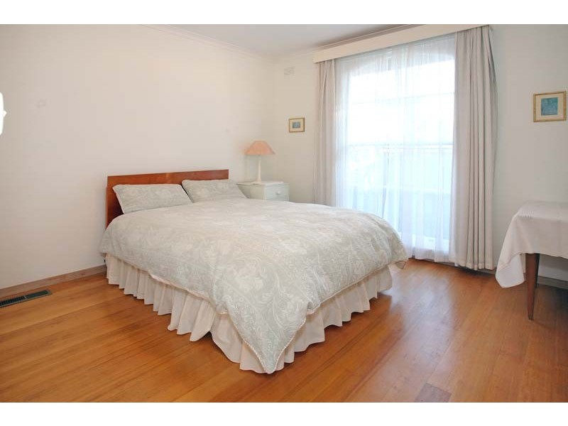 9 Brazilia Drive, Glen Waverley VIC 3150