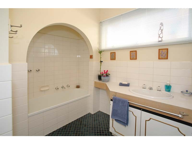 9 Brazilia Drive, Glen Waverley VIC 3150