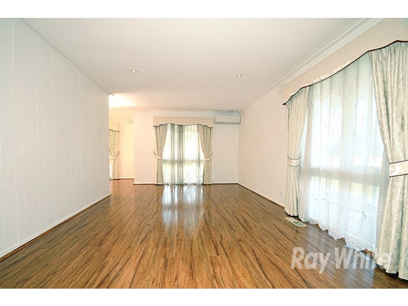 31 Threadbow Crescent, Wheelers Hill VIC 3150