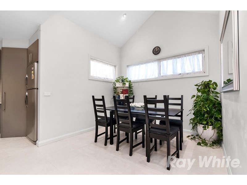 1/6 Monterey Avenue, Glen Waverley VIC 3150