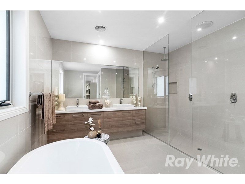 19 Joyce Avenue, Glen Waverley VIC 3150