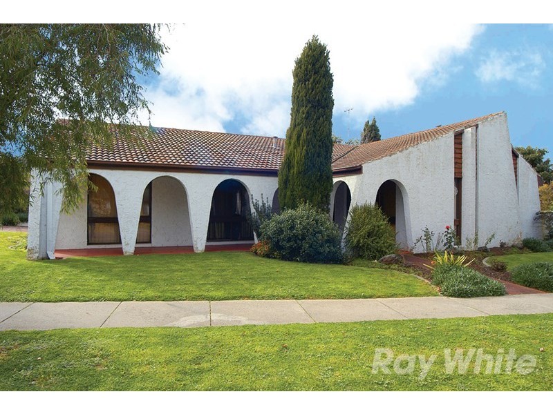 32 Hibiscus Drive, Wheelers Hill VIC 3150