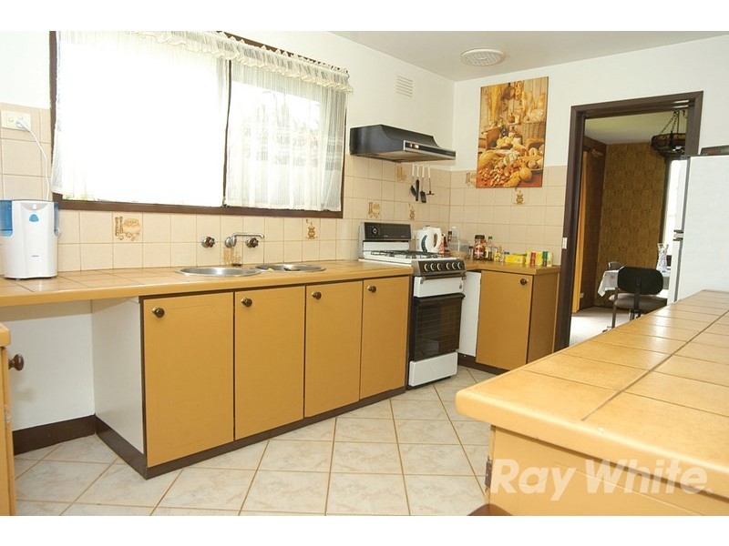 32 Hibiscus Drive, Wheelers Hill VIC 3150