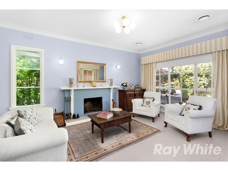 11 Venice Street, Box Hill South VIC 3128