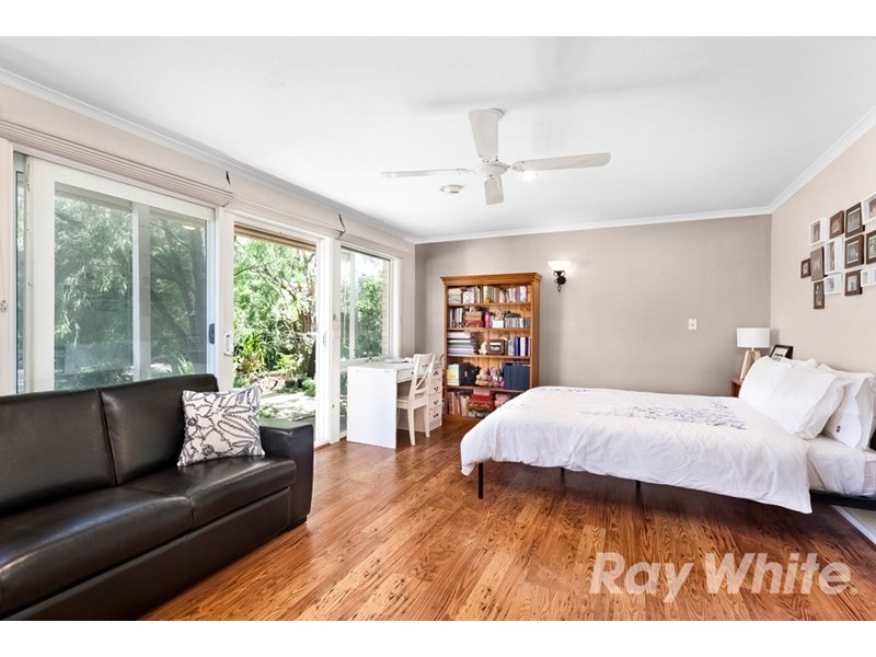 11 Venice Street, Box Hill South VIC 3128