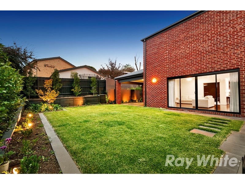 16 Coronation Street, Mount Waverley VIC 3149