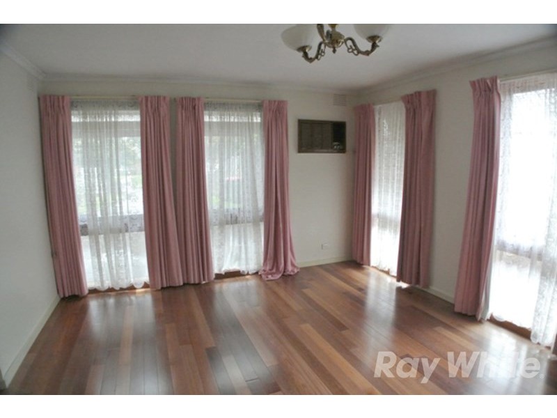 13 Tasman Close, Wantirna South VIC 3152