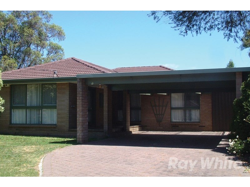 4 Kaldor Court, Glen Waverley VIC 3150