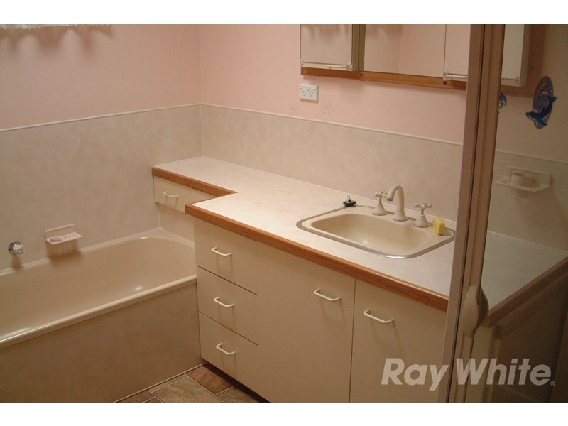 4 Kaldor Court, Glen Waverley VIC 3150