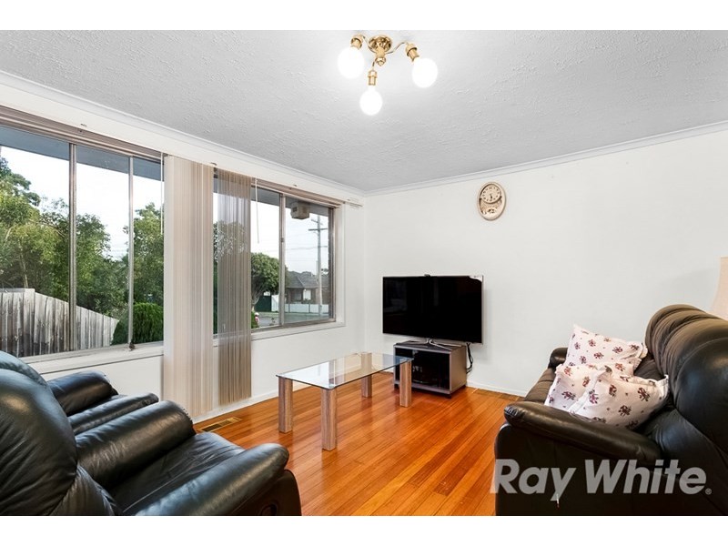 73 Tiverton Drive, Mulgrave VIC 3170
