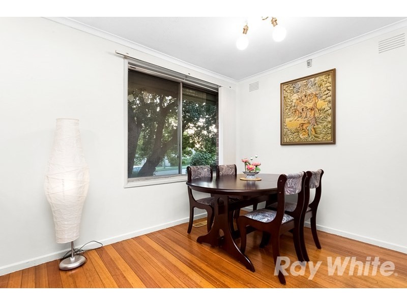 73 Tiverton Drive, Mulgrave VIC 3170