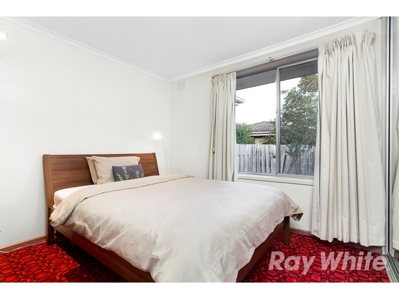 73 Tiverton Drive, Mulgrave VIC 3170