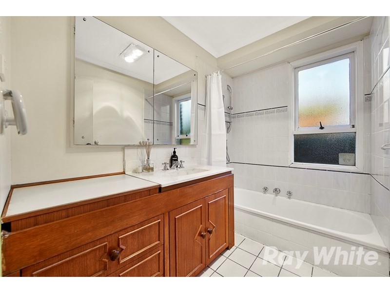 135 Capital Avenue, Glen Waverley VIC 3150