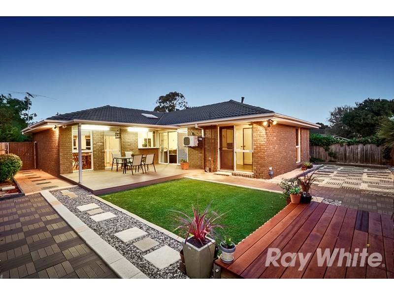 135 Capital Avenue, Glen Waverley VIC 3150