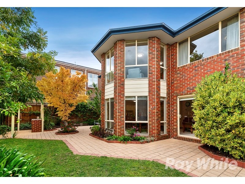 15 Avondale Grove, Mount Waverley VIC 3149