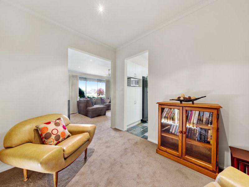 42 Denver Crescent, Rowville VIC 3178