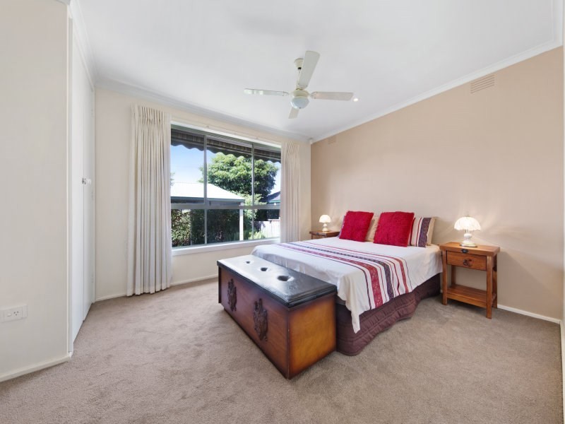 42 Denver Crescent, Rowville VIC 3178