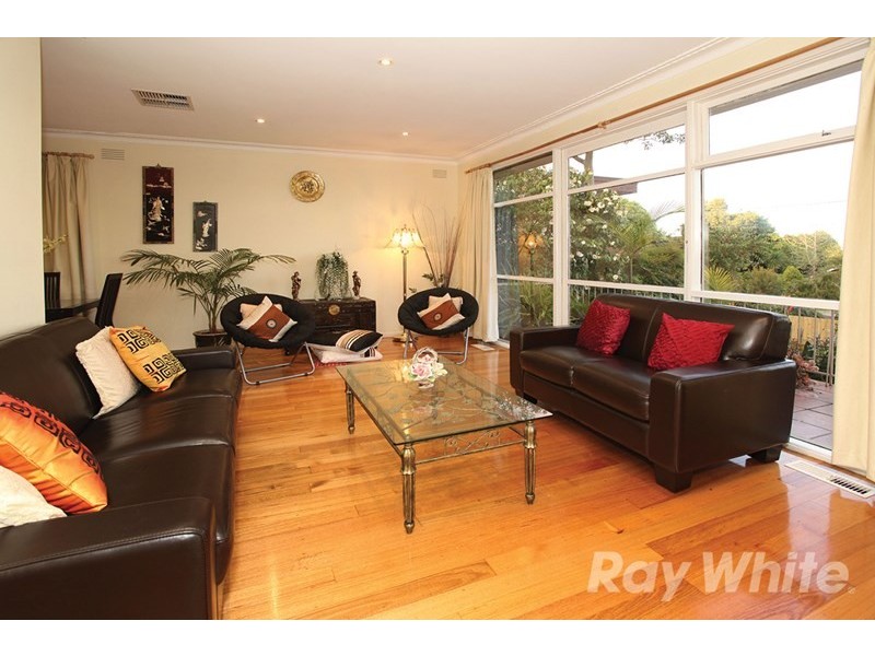 6 Camino Court, Glen Waverley VIC 3150