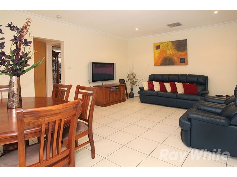 6 Camino Court, Glen Waverley VIC 3150