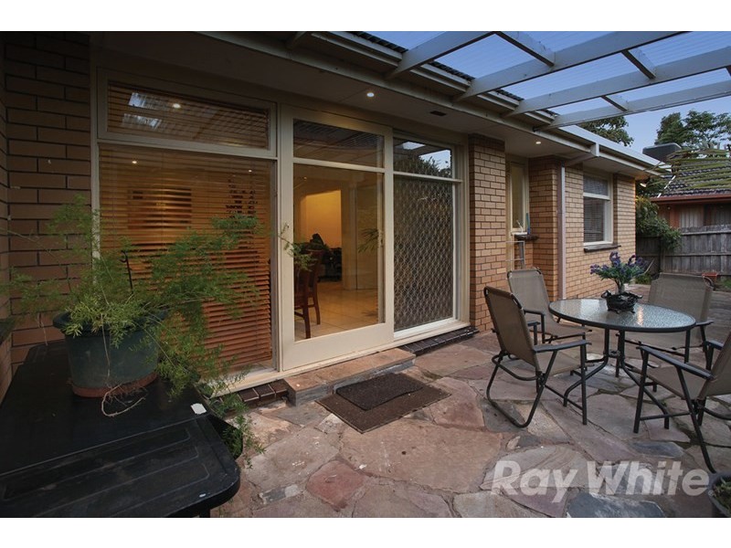 6 Camino Court, Glen Waverley VIC 3150