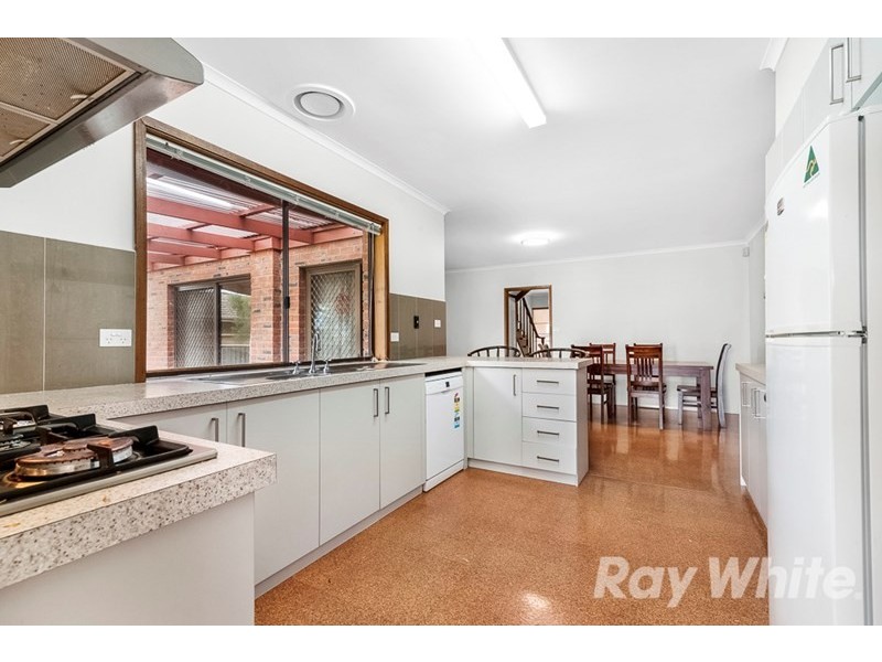 64 Mannering Drive, Glen Waverley VIC 3150