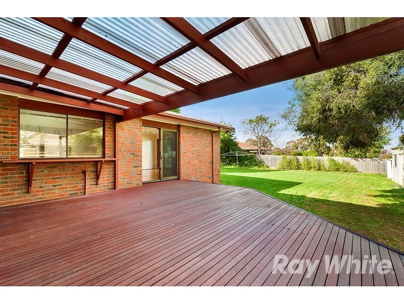 64 Mannering Drive, Glen Waverley VIC 3150