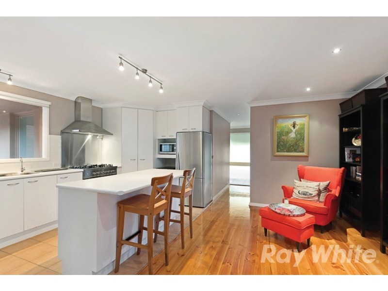 4 Harlingford Court, Wheelers Hill VIC 3150